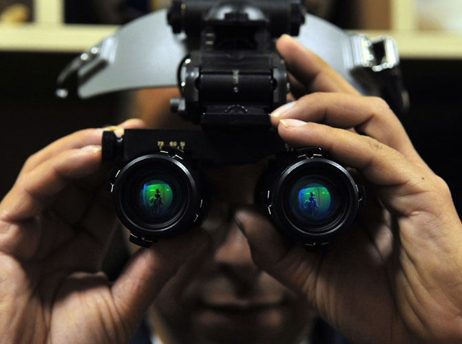 Zhi IR 1.7 Infrared Protection Goggles : Amazon.co.uk: DIY & Tools